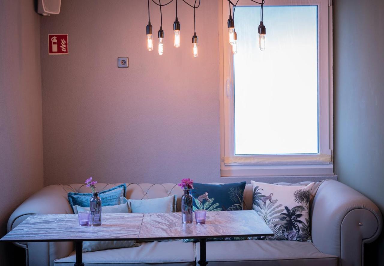 Village Bistro & Bar Fremdenzimmer Dettingen an der Erms Zewnętrze zdjęcie